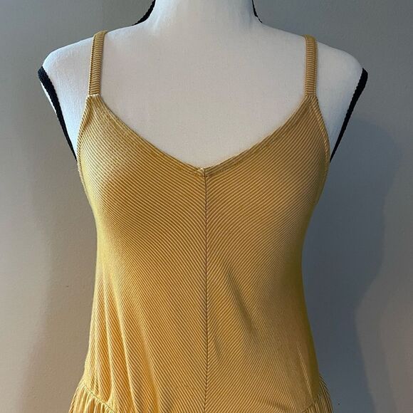 Universal Thread Yellow Adjustable-Strap Fit and Flare MIDI Dress. Size X-Small. - Picture 3 of 7